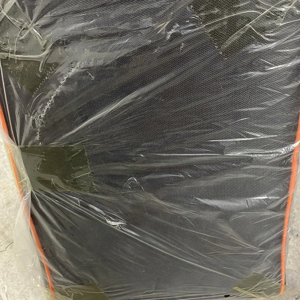 (S/M) Pet carrier bag w/ clear bubble window